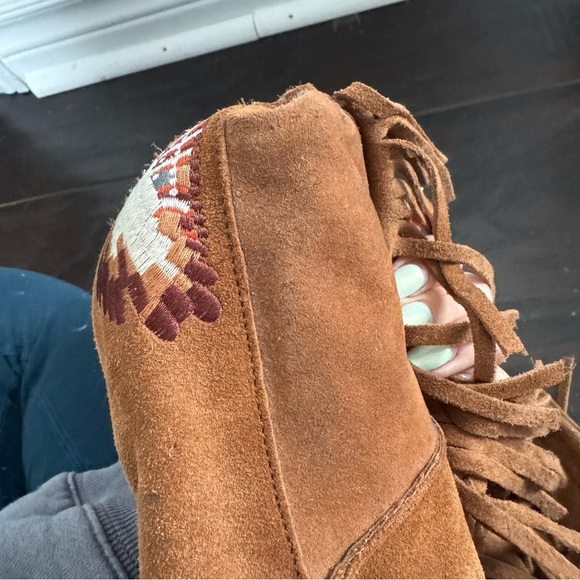 Aldo Suede Fringe Moccasin Boots | Boho Festival Western 37 - Picture 5 of 9